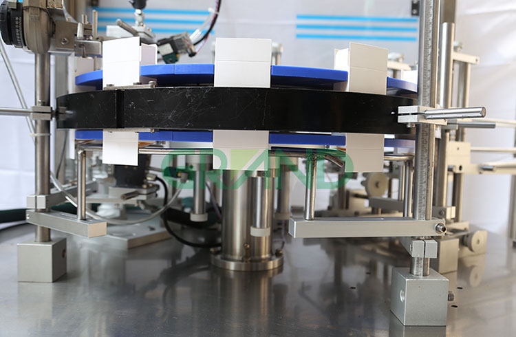 Automatic Vertical Rotary Cartoning Machine details Tự động máy quay tự động máy quay số carm carming01