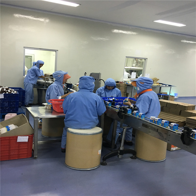 Thăm viếng khách hàng cho máy đóng gói chai