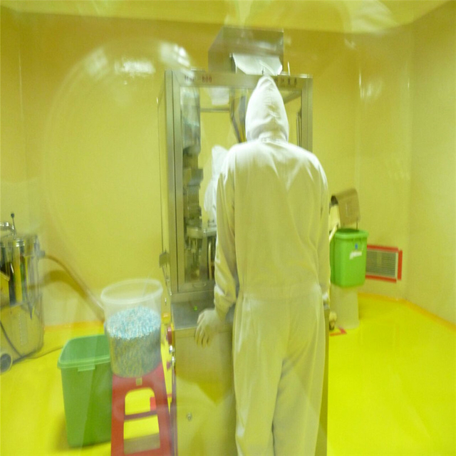 Cusotmmer Việt Nam mua máy làm viên nang tự động NJP-800