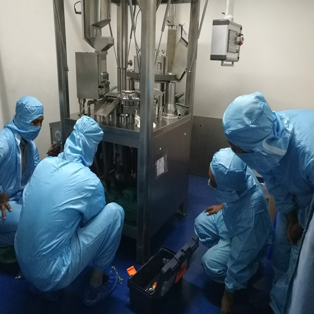 Gỡ lỗi máy làm viên nang tự động cho khách hàng