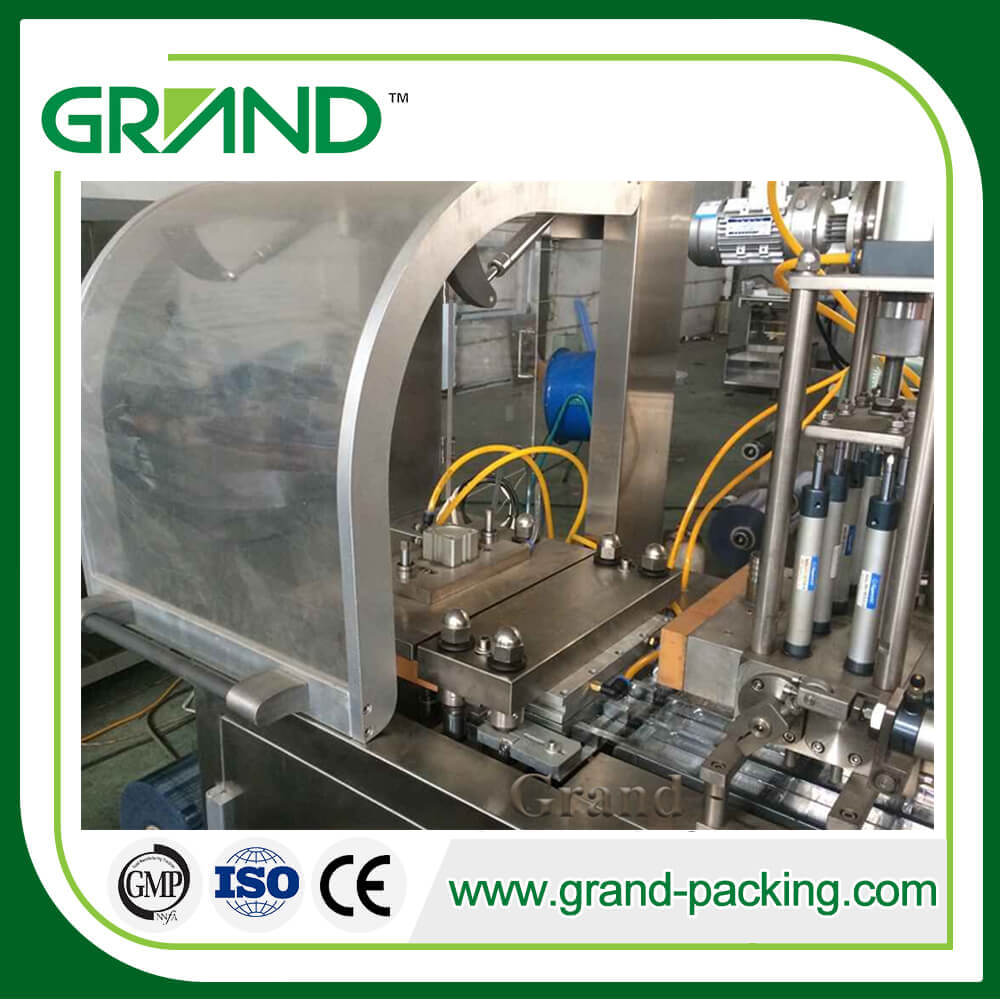 Mini Alu nhựa chất lỏng sô cô la tự động máy đóng gói vỉ cho sô cô la đóng gói 