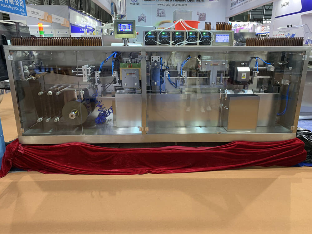 Ampoule nhựa tạo th&agrave;nh m&aacute;y l&agrave;m đầy v&agrave; ni&ecirc;m phong