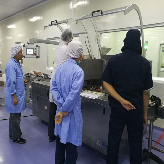 Lắp đặt máy carton cho khách hàng Indonesia