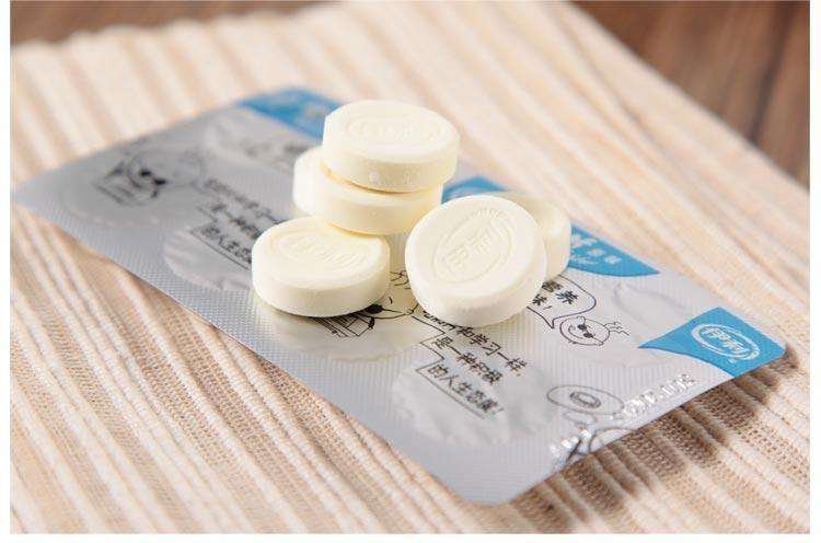 đ&oacute;ng g&oacute;i mụn nước cho vi&ecirc;n sữa