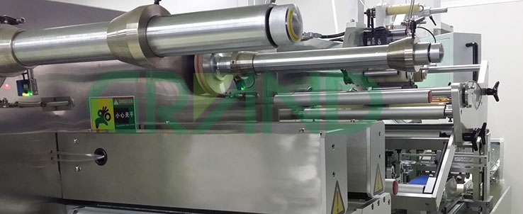 Khăn lau ướt v&agrave; m&aacute;y đ&oacute;ng g&oacute;i Detalis