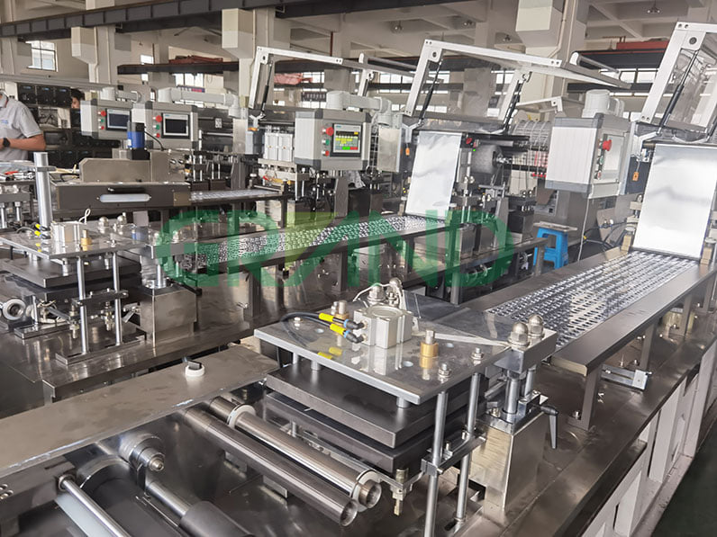 Thái Lan - Bóng bông và máy đóng gói cồn cồn