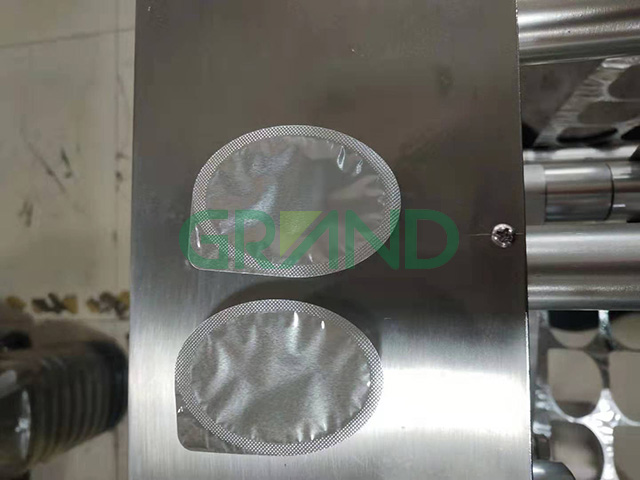 Mẫu m&aacute;y đ&oacute;ng g&oacute;i phồng rộp mật ong mono